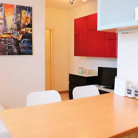 Sweet San Lazzaro Apartment